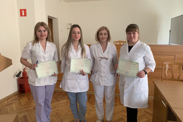 Прошли курсы повышения квалификации по теме: «Микроструктурный анализ сырья, мяса и мясных продуктов»