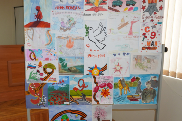 Дети работников ФГБУ «Краснодарская МВЛ» представили свои рисунки ко Дню Победы