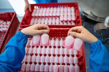 ФГБУ «ВНИИЗЖ» ЭКСПОРТИРОВАЛО БОЛЕЕ 110 МЛН ДОЗ ВАКЦИН ДЛЯ ЖИВОТНЫХ И ПТИЦ