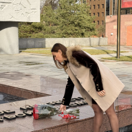 Возложение цветов 21022026